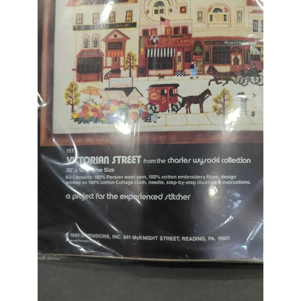 VTG 1980‎ DIMENSIONS Crewel Kit 1177 VICTORIAN STREET - Charles Wysocki NEW
